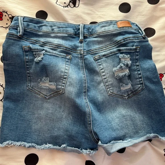ripped denim shorts - Picture 2 of 3